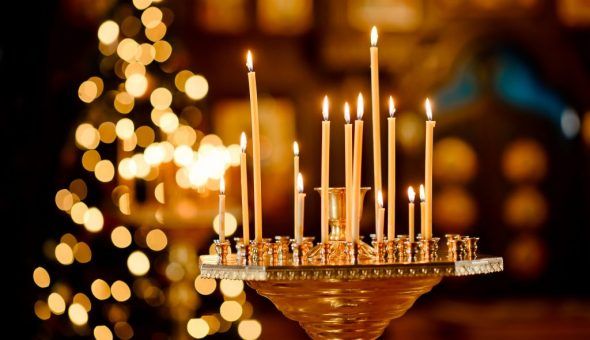 Приворот на церковных свечах